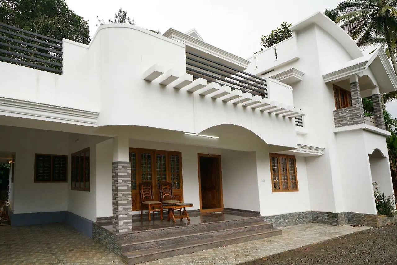 Villa 4Bhk White Snow Spacious Holiday Home Munnar